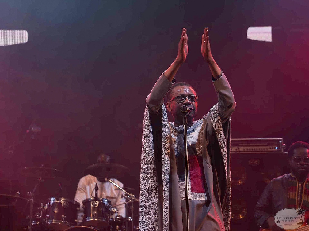_1071557-youssou-ndour-terre-de-blues.jpg