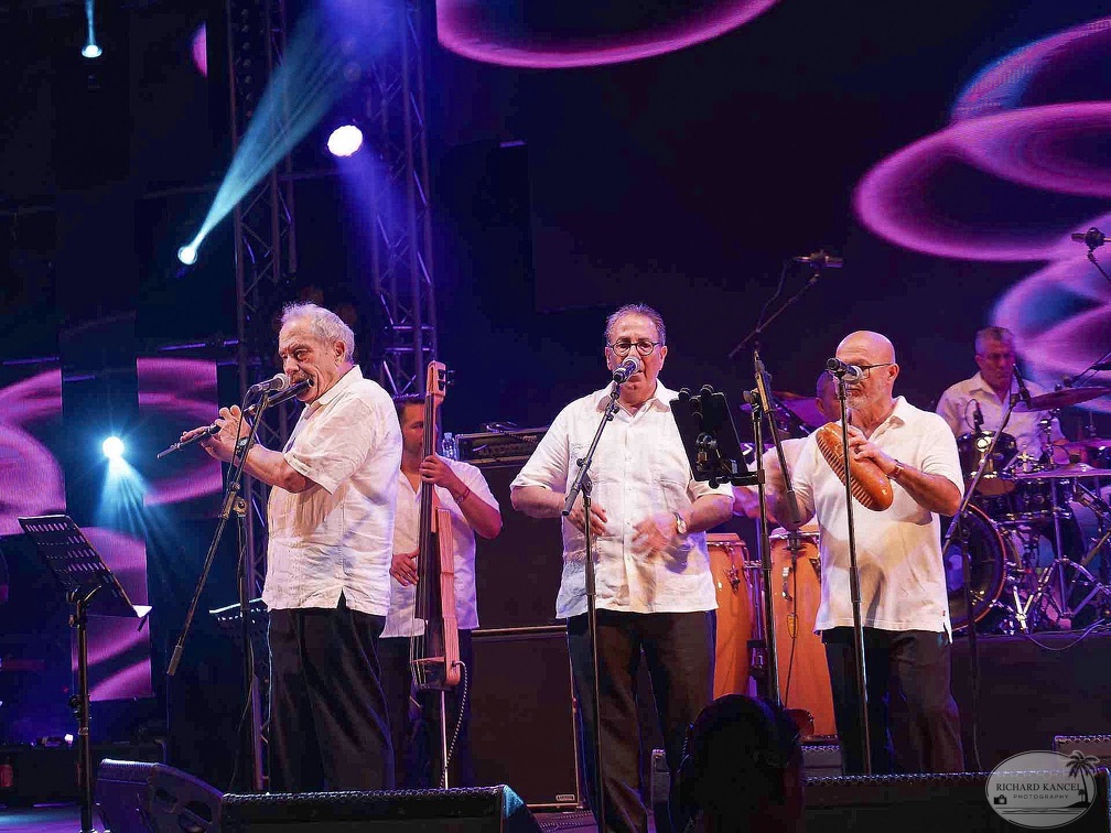_1070870-orquestra-broadway-terre-de-blues.jpg