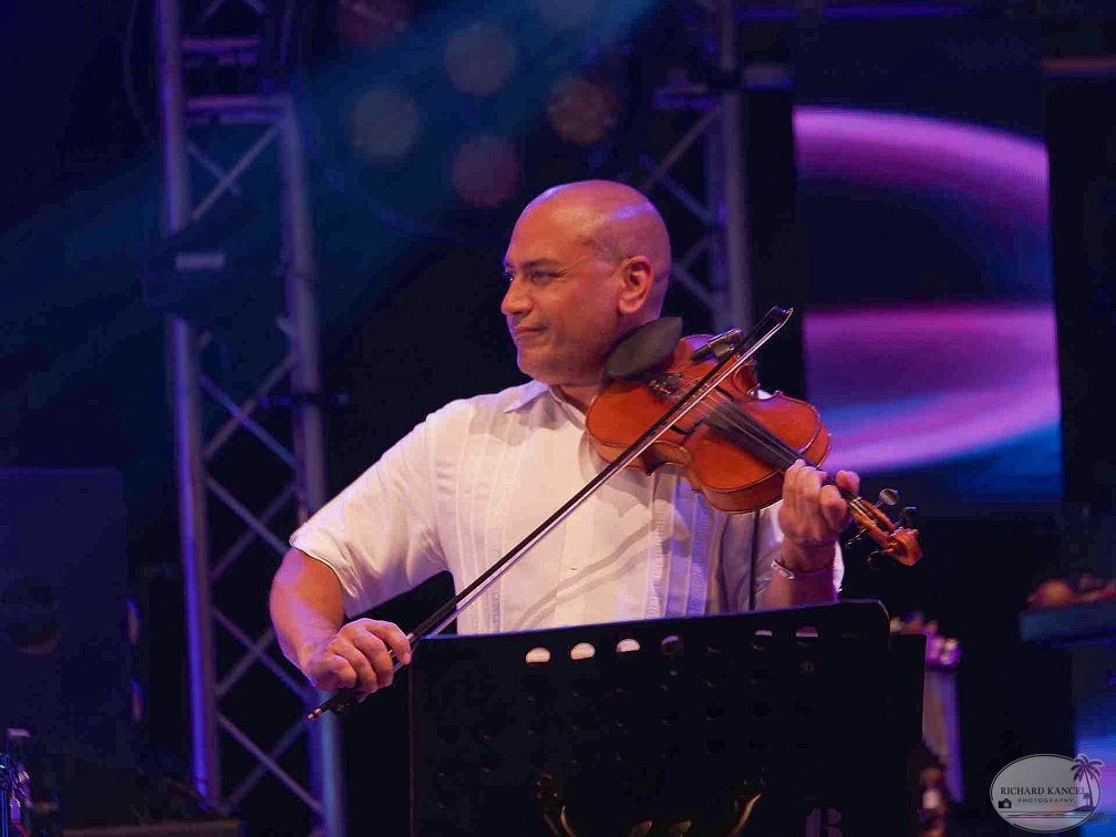 _1070873-orquestra-broadway-terre-de-blues.jpg