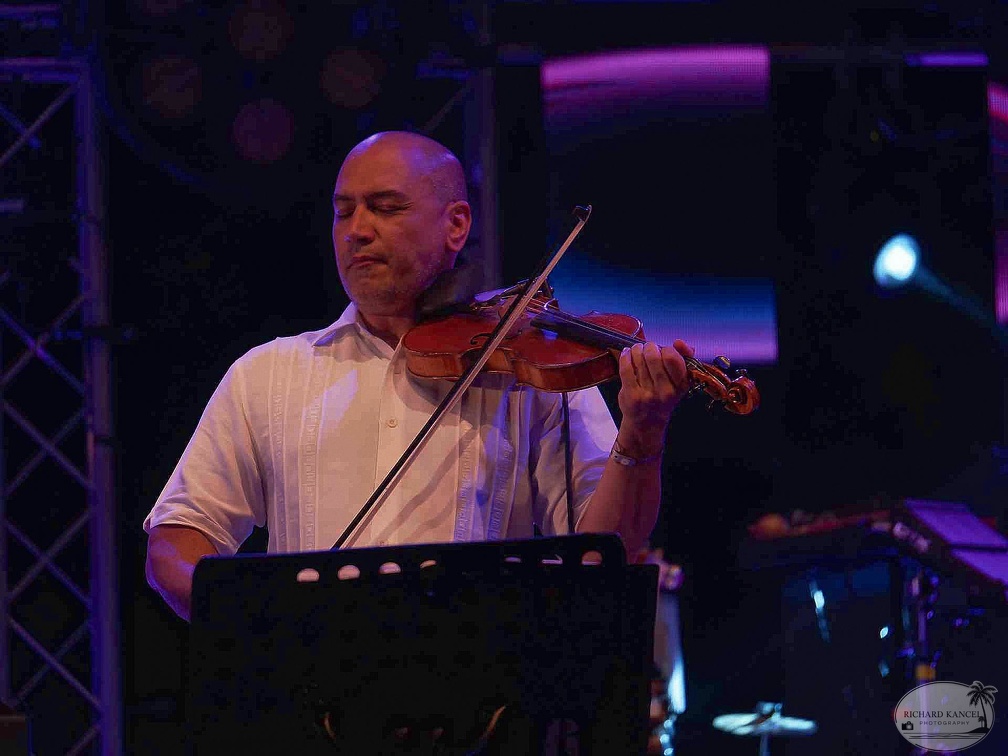_1070935-orquestra-broadway-terre-de-blues.jpg
