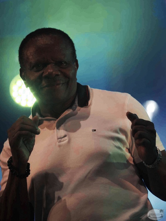 _1084154tabou-combo.jpg