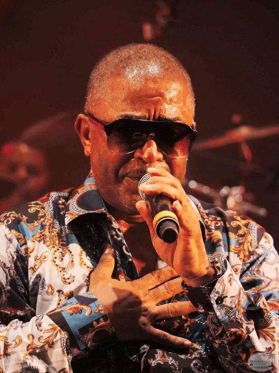 _1084315kool-and-gang.jpg