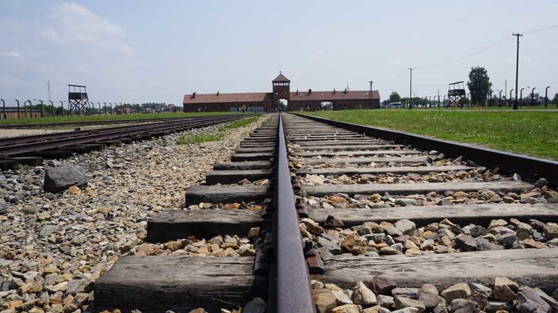 Auschwitz-Birkenau-19.jpg